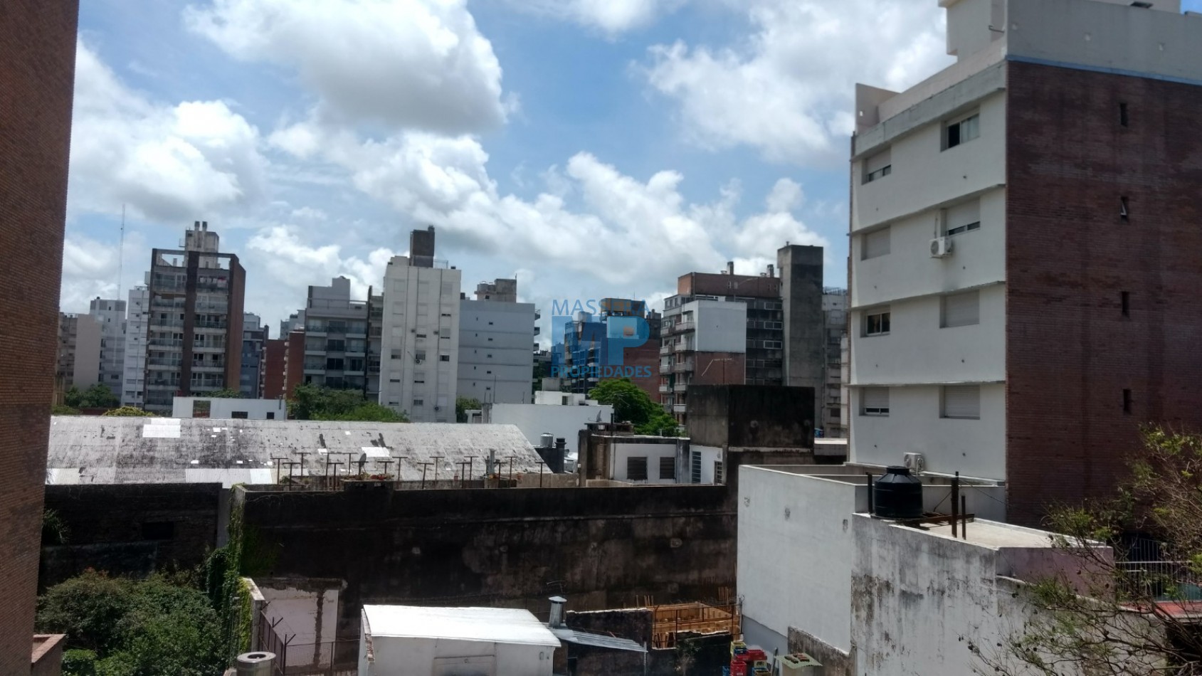 Departamento de 1 Dormitorio Externo con Balcon a La Calle