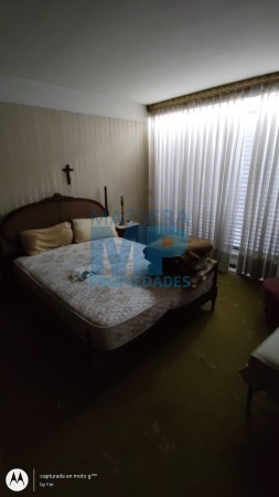 EXCELENTE DEPARTAMENTO DE 2 DORMITORIOS EXTERNO CON DOBLE BALCON Y COCHERA. PISO ALTO