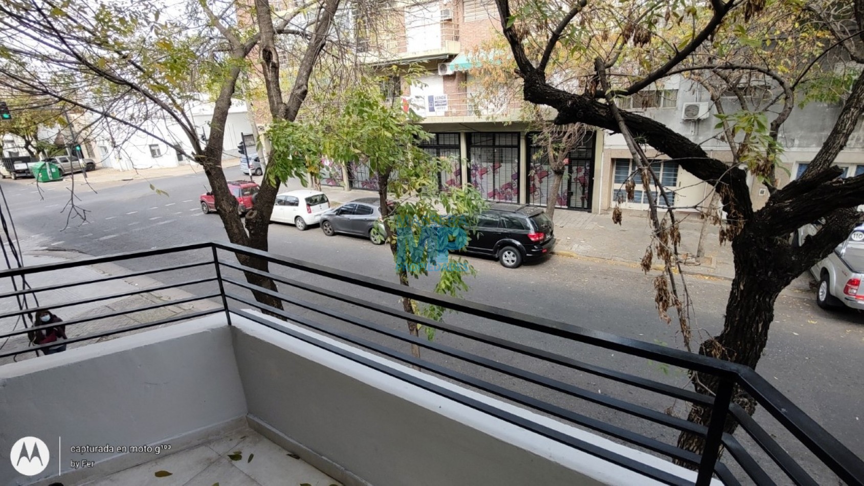 Ocampo 1500. Departamento de 2 Dormitorios Amplio, Externo, Balcon. Cochera. Escalera. Bajos Gastos!