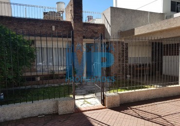 ALVAREZ THOMAS al 900, CASA DE 2 DORMITORIOS CON GARAGE!