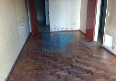 Bv. Oroño 1100. 3 dormitorios con doble balcon y cochera!